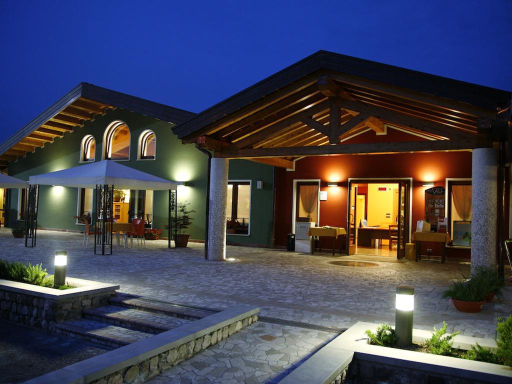 Gelindo Dei Magredi Hotel Vivaro Luaran gambar