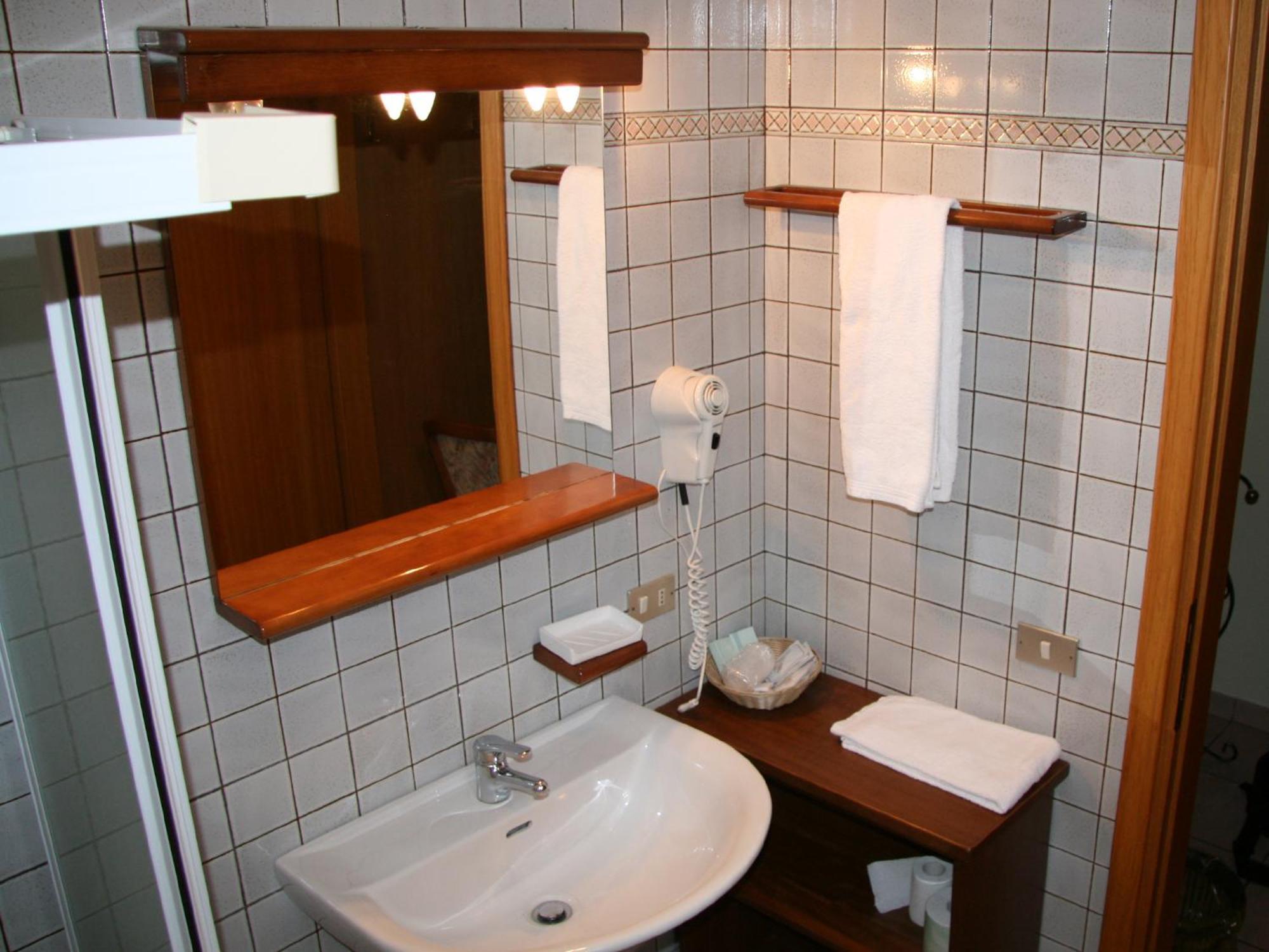 Gelindo Dei Magredi Hotel Vivaro Bilik gambar